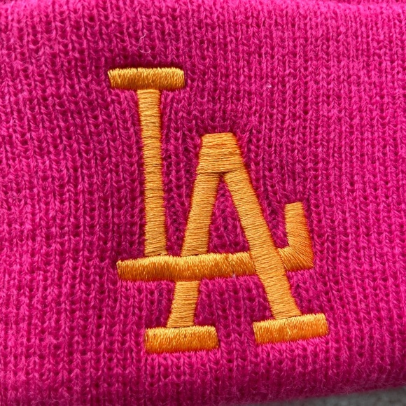 MLB New Era Los Angeles Dodgers Pop Base Beanie Pink/Orange Embroidered Toboggan - Picture 4 of 7